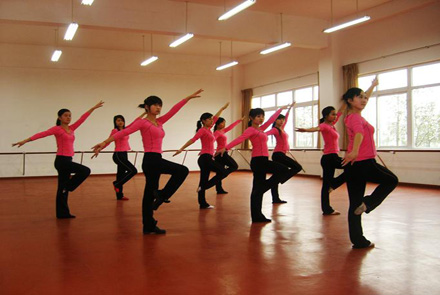 中國(guó)美術(shù)高考網(wǎng)ms211