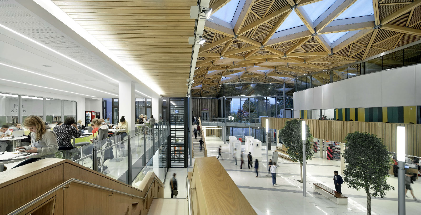 ?？巳卮髮W(xué)