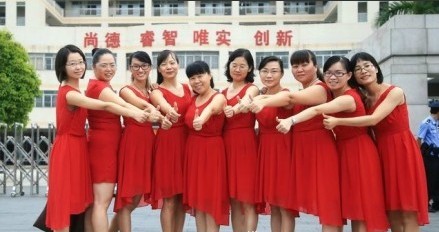 學(xué)生高考 老師忙奇葩