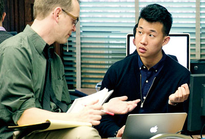 中國留學(xué)生走出華人圈才能“殺出一條血路”