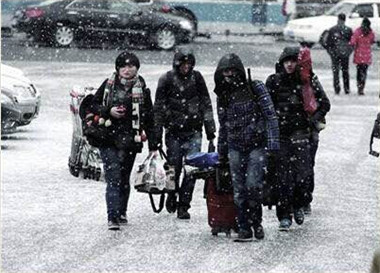 你為什么非得學(xué)美術(shù)不可？學(xué)了美術(shù)你又能干什么？