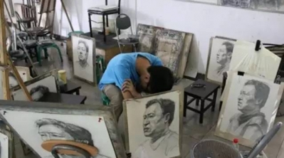 本以為美術(shù)生很牛氣，可結(jié)果。。。,51美術(shù)社