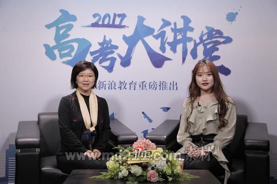 香港教育大學大中華事務處何靜老師接受采訪