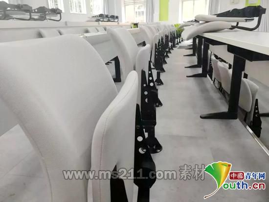 360度旋轉(zhuǎn)座椅。四川大學(xué)教務(wù)處供圖