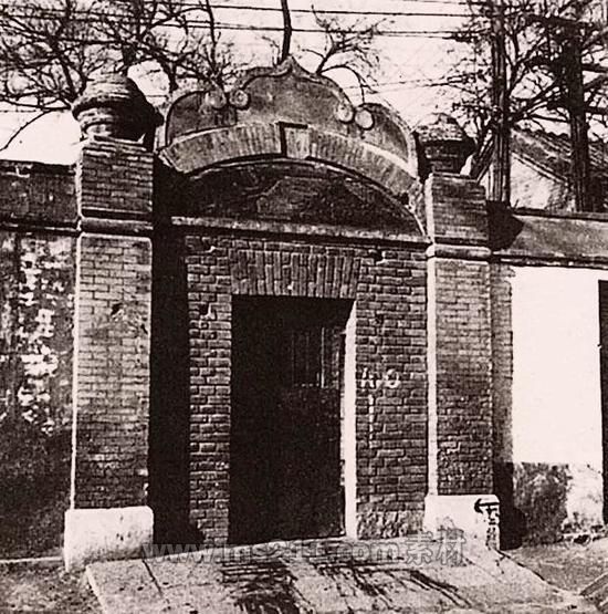 京師同文館 //1902年并入京師大學堂 1912年更名北京大學