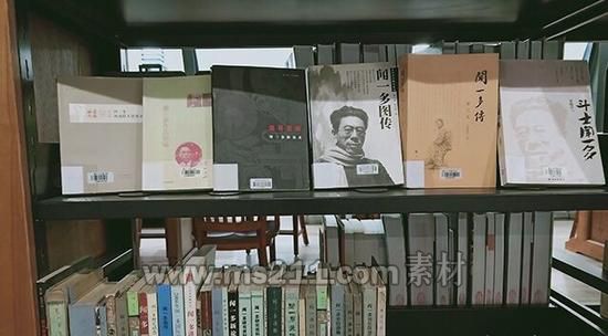 圖書館北館專題書架。清華大學供圖